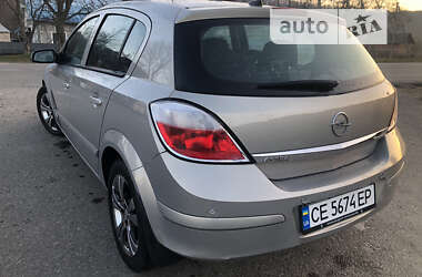 Хэтчбек Opel Astra 2005 в Косове