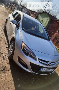 Универсал Opel Astra 2012 в Львове