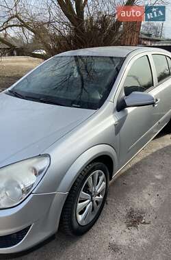 Хэтчбек Opel Astra 2008 в Чернигове