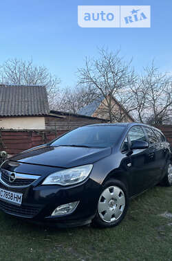 Универсал Opel Astra 2011 в Луцке