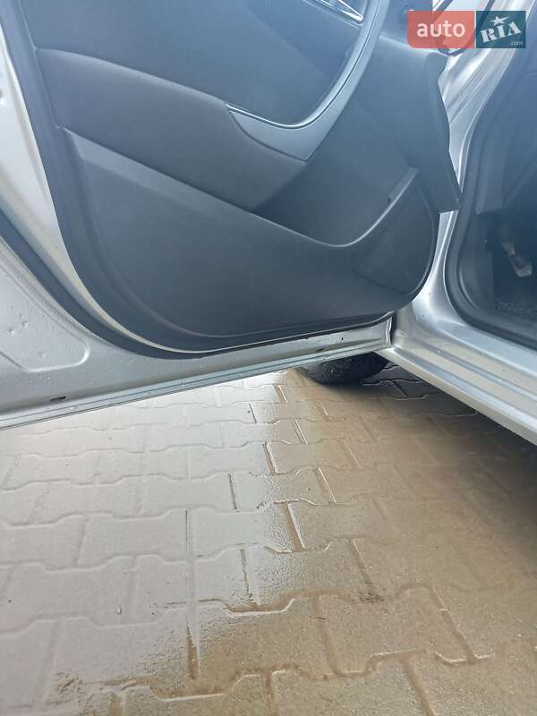 Универсал Opel Astra 2015 в Львове фото 8 Универсал Opel Astra 2015 в Львове