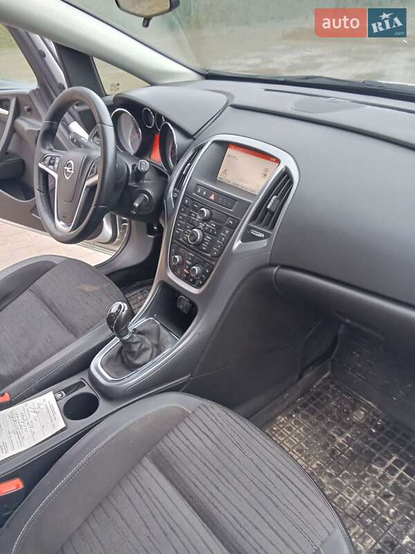 Универсал Opel Astra 2015 в Львове фото 33 Универсал Opel Astra 2015 в Львове