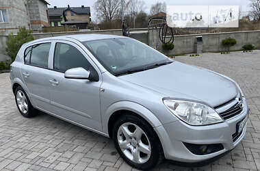 Хэтчбек Opel Astra 2007 в Львове