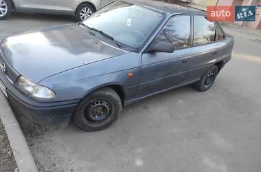 Седан Opel Astra 1995 в Харькове