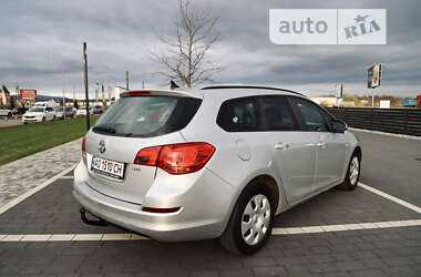 Універсал Opel Astra 2012 в Мукачевому