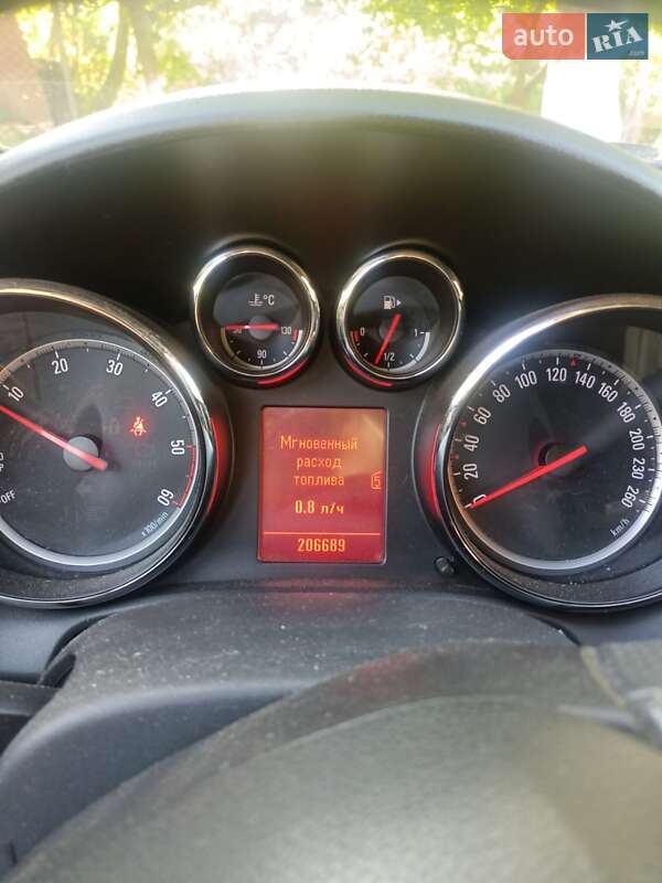 Універсал Opel Astra 2011 в Львові