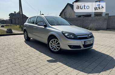 Хетчбек Opel Astra 2004 в Рівному