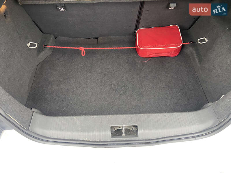 Хетчбек Opel Astra 2012 в Києві