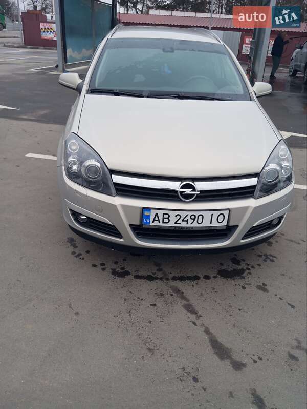 Универсал Opel Astra 2004 в Виннице