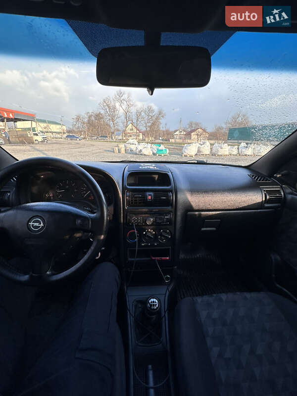 Универсал Opel Astra 1998 в Кельменцах