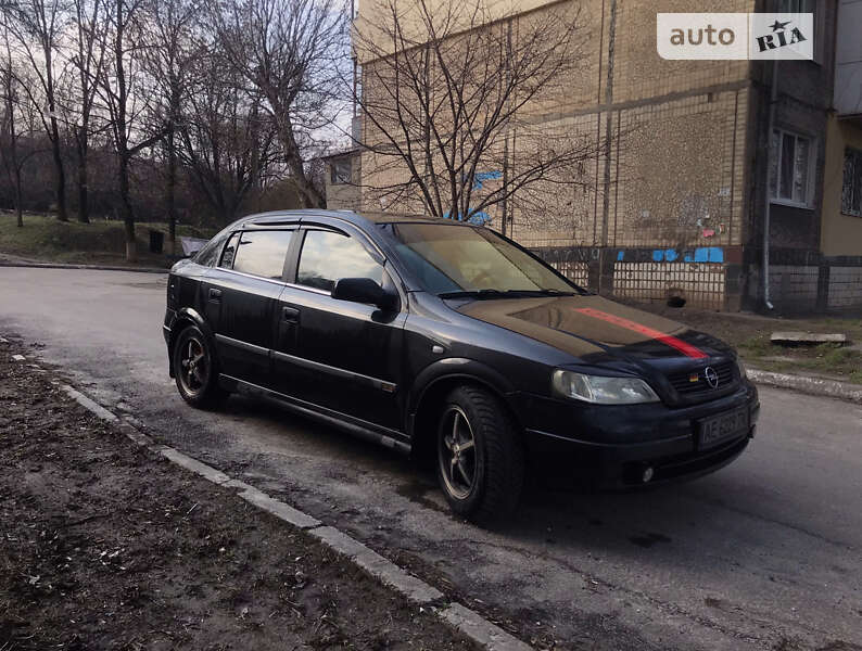Хэтчбек Opel Astra 1999 в Каменском