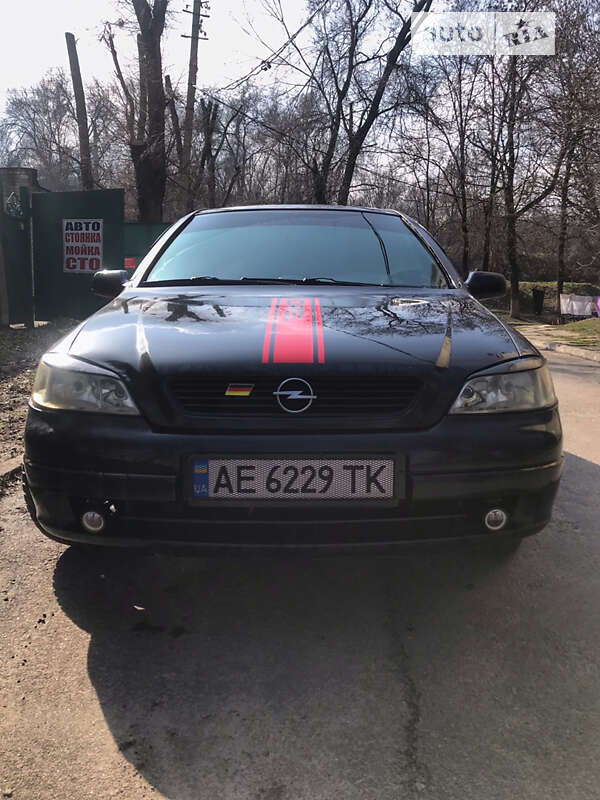 Хэтчбек Opel Astra 1999 в Каменском