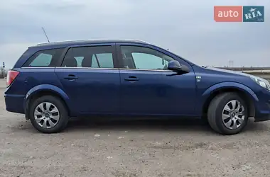 Opel Astra 2010