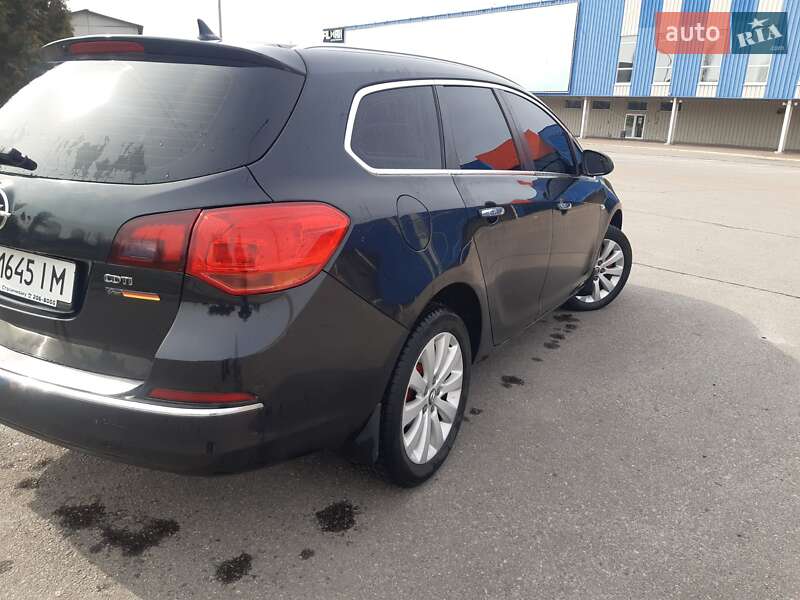 Универсал Opel Astra 2012 в Кременчуге