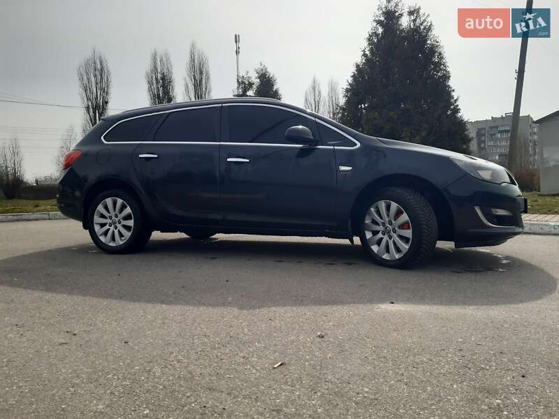Универсал Opel Astra 2012 в Кременчуге