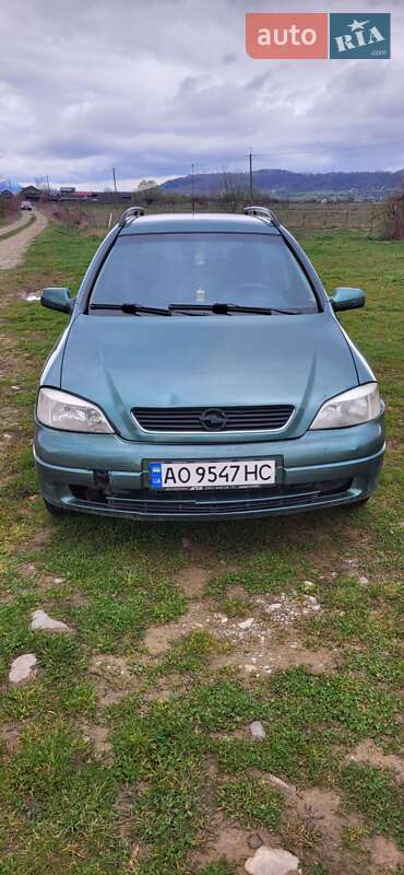 Универсал Opel Astra 1998 в Рахове