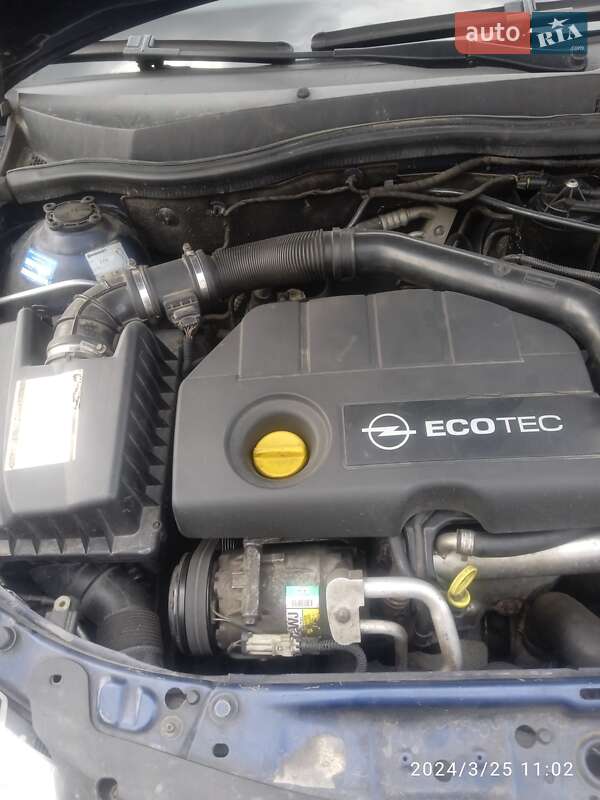 Хетчбек Opel Astra 2004 в Олевську