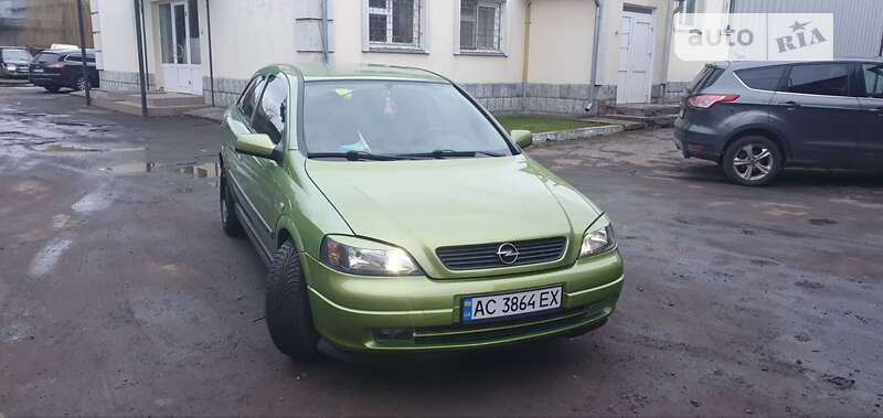Купе Opel Astra 2000 в Луцке