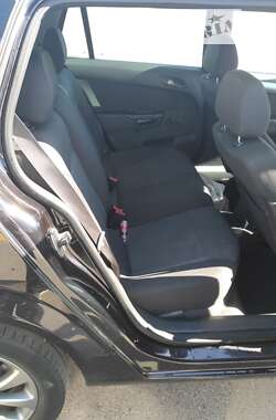 Универсал Opel Astra 2010 в Киеве