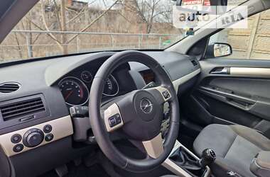 Универсал Opel Astra 2007 в Кривом Роге