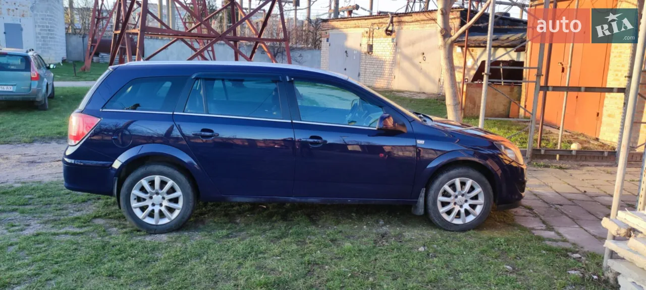 2011 Opel Astra - мініатюра 15