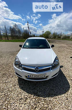 Універсал Opel Astra 2010 в Рожнятові