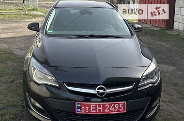 Универсал Opel Astra 2013 в Киверцах
