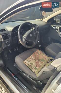 Универсал Opel Astra 2003 в 