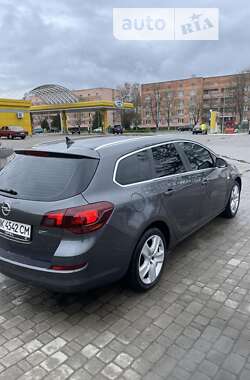 Універсал Opel Astra 2011 в Сарнах