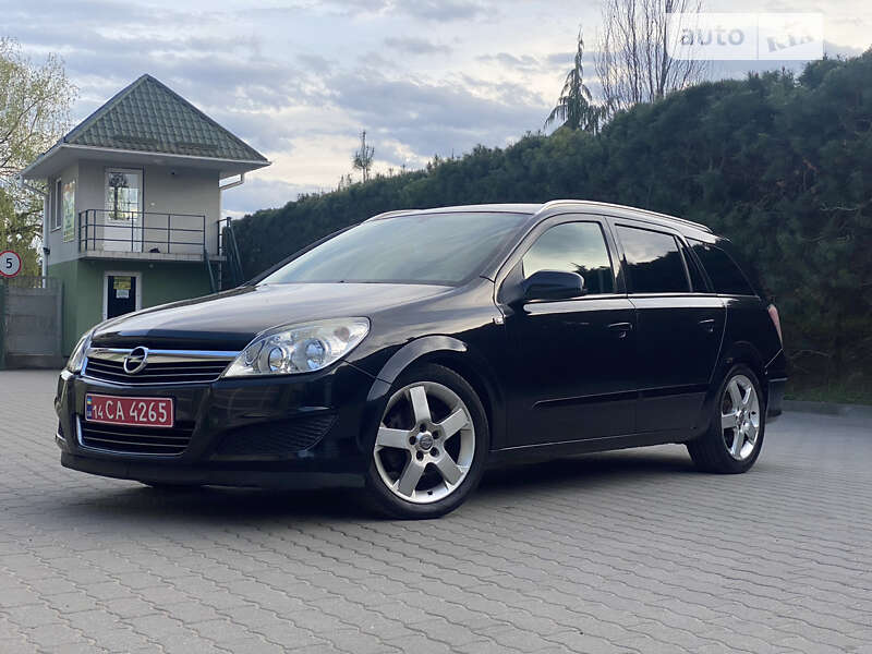 Універсал Opel Astra 2008 в Мостиській