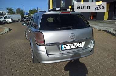 Универсал Opel Astra 2006 в Ивано-Франковске