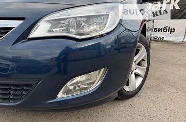 Универсал Opel Astra 2011 в Запорожье