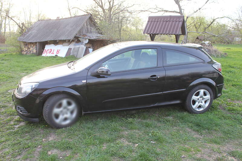 Купе Opel Astra 2008 в Киеве