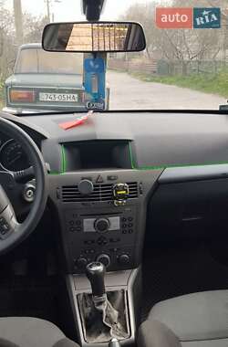 Универсал Opel Astra 2005 в Запорожье