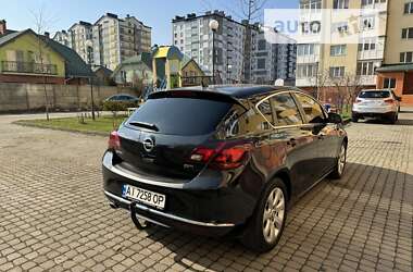 Хетчбек Opel Astra 2014 в Івано-Франківську