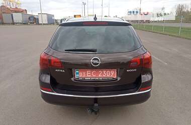 Универсал Opel Astra 2014 в Ковеле
