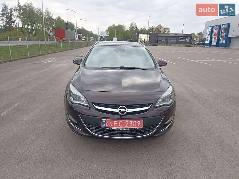 Универсал Opel Astra 2014 в Ковеле