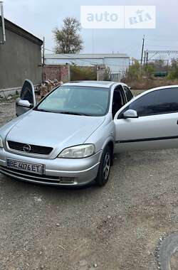 Хэтчбек Opel Astra 2000 в Николаеве