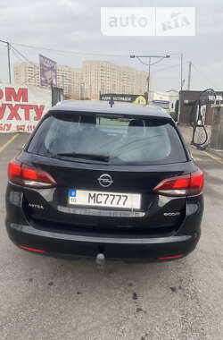 Универсал Opel Astra 2016 в Барановке