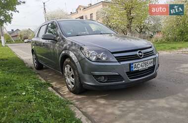 Універсал Opel Astra 2004 в Луцьку