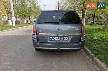 Универсал Opel Astra 2004 в Луцке