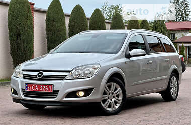 Универсал Opel Astra 2010 в Стрые