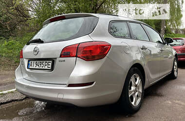 Универсал Opel Astra 2011 в Киеве