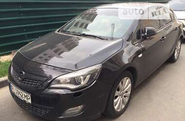 Хэтчбек Opel Astra 2010 в Вишневом