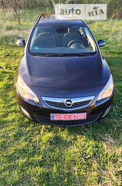 Универсал Opel Astra 2010 в Луцке