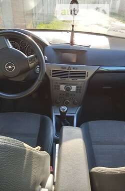 Минивэн Opel Astra 2006 в Ивано-Франковске