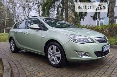 Універсал Opel Astra 2011 в Ковелі