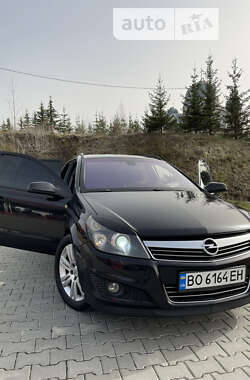 Универсал Opel Astra 2009 в Тернополе