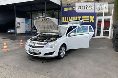 Универсал Opel Astra 2009 в Киеве