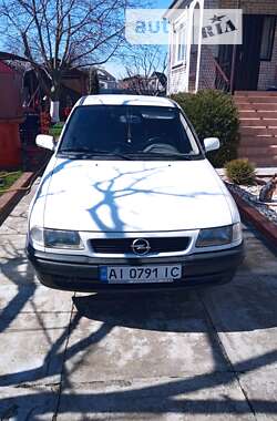 Хэтчбек Opel Astra 1995 в Киеве